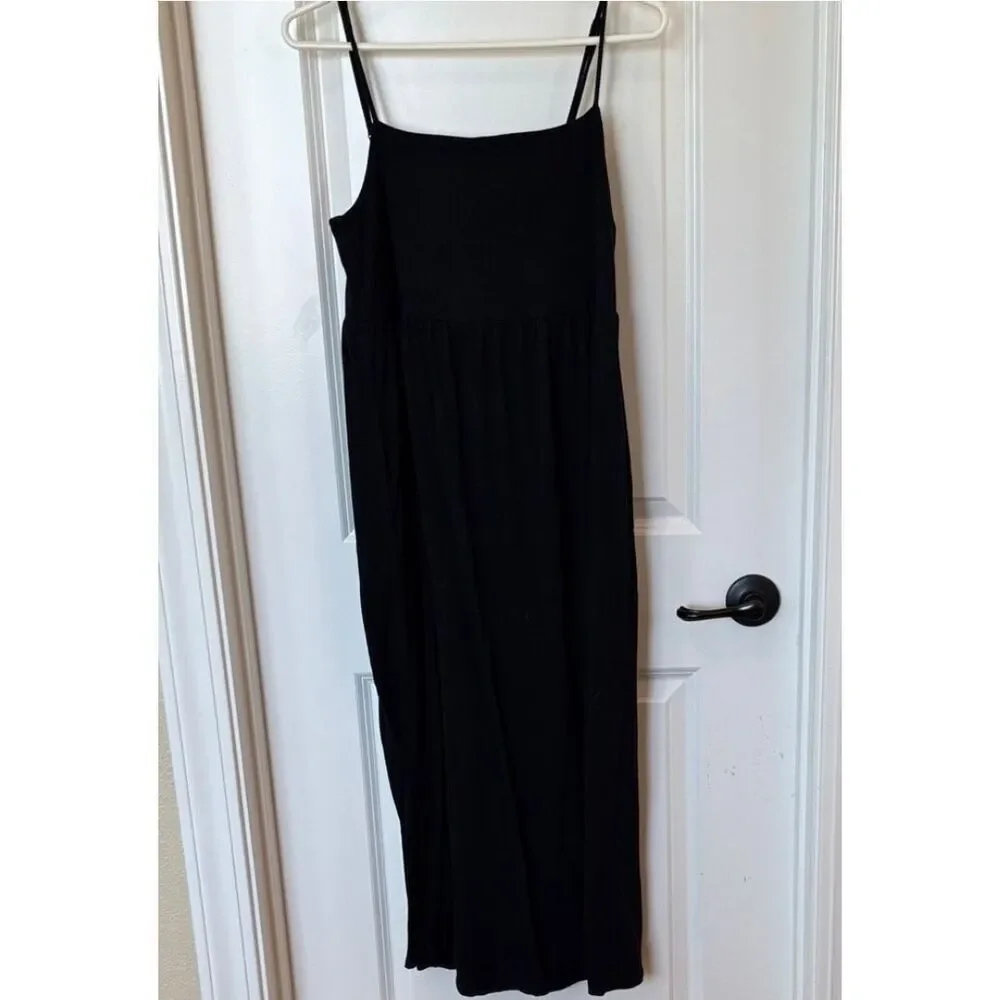 Old Navy Little Black Dress Sz M Strappy Ribbed Mini Shelf Bra Adjustable Strap